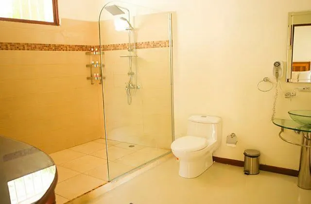 Hotel Casa Sanchez bano con ducha